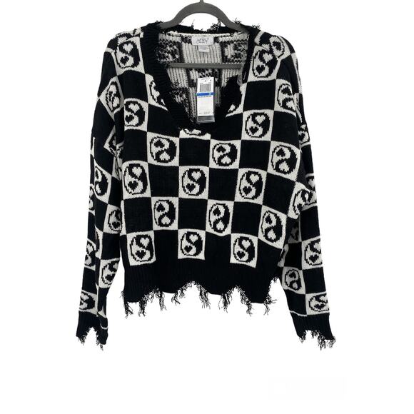 Just Polly Sweaters - Just Polly Black & White Mini Yin Yang Destructed Sweater Size 2X Juniors